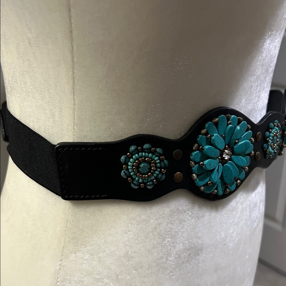 NWOT CHICO’S Fashion Belt - Picture 5 of 10